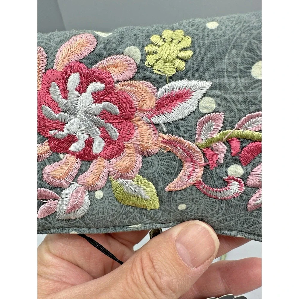 NWT Pier 1 Embroidered Rolled Gray/Green With Satin Lining Jewelry Travel Bag